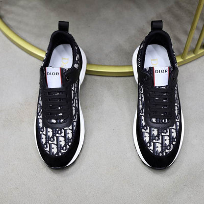 Premium Pattern Runner Sneakers