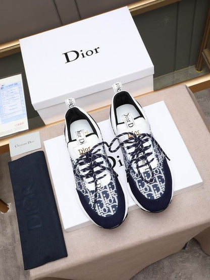 Premium Pattern Runner Sneakers